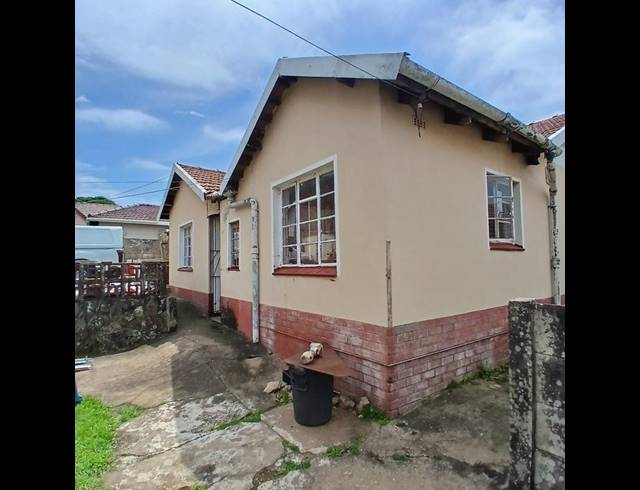 3 BEDROOM HOUSE FOR SALE IN WOODLANDS